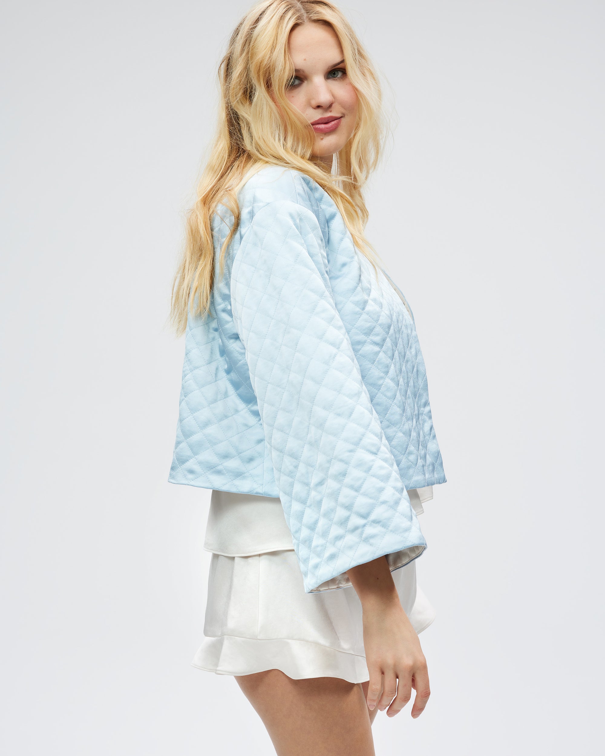 The Bed Jacket - Frost/Champagne