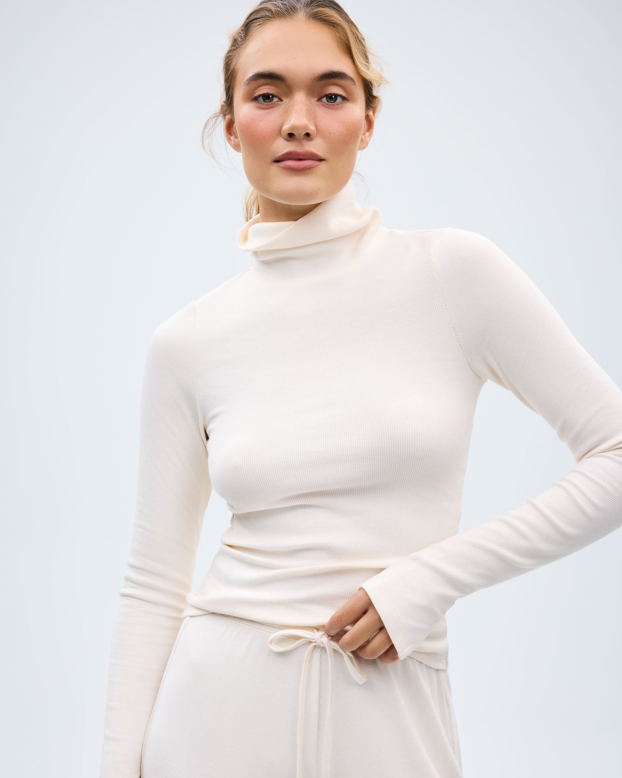 The En Route Turtleneck - Pillow