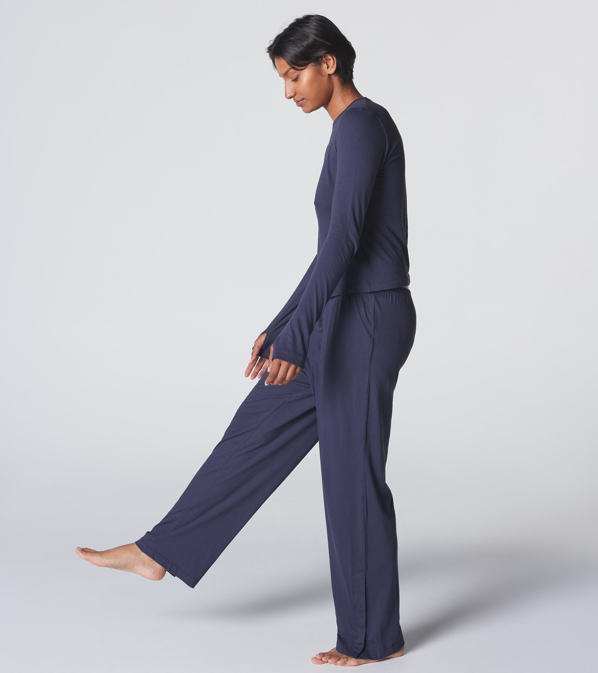 The Long Weekend Pant - Navy